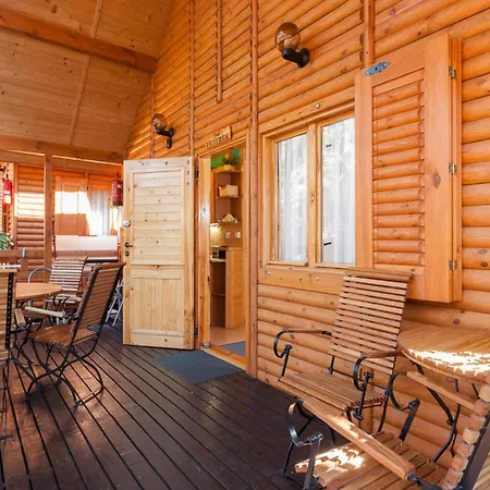 Homes Near The Seaside Beach, Vakantiehuis Pobierowo