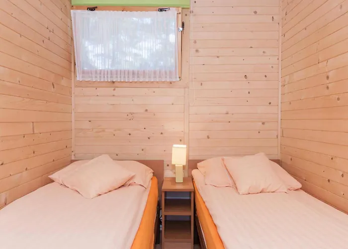 Homes Near The Seaside Beach, Дом отдыха Поберово