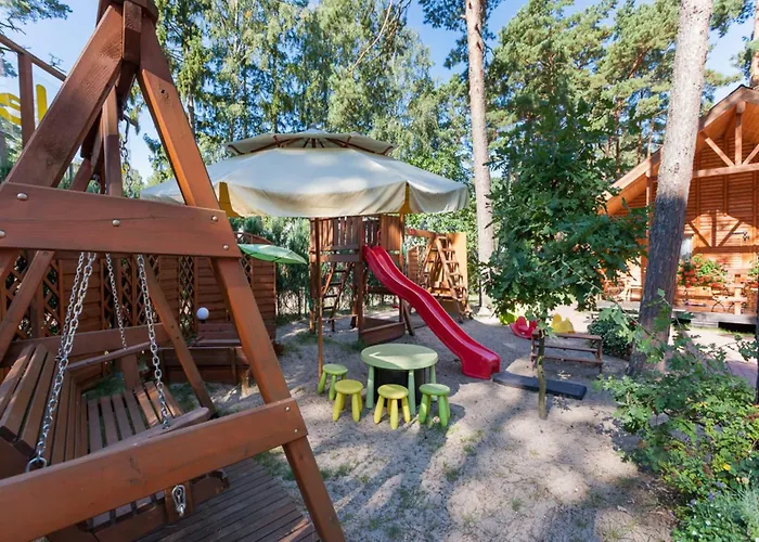 Homes Near The Seaside Beach, * Поберово